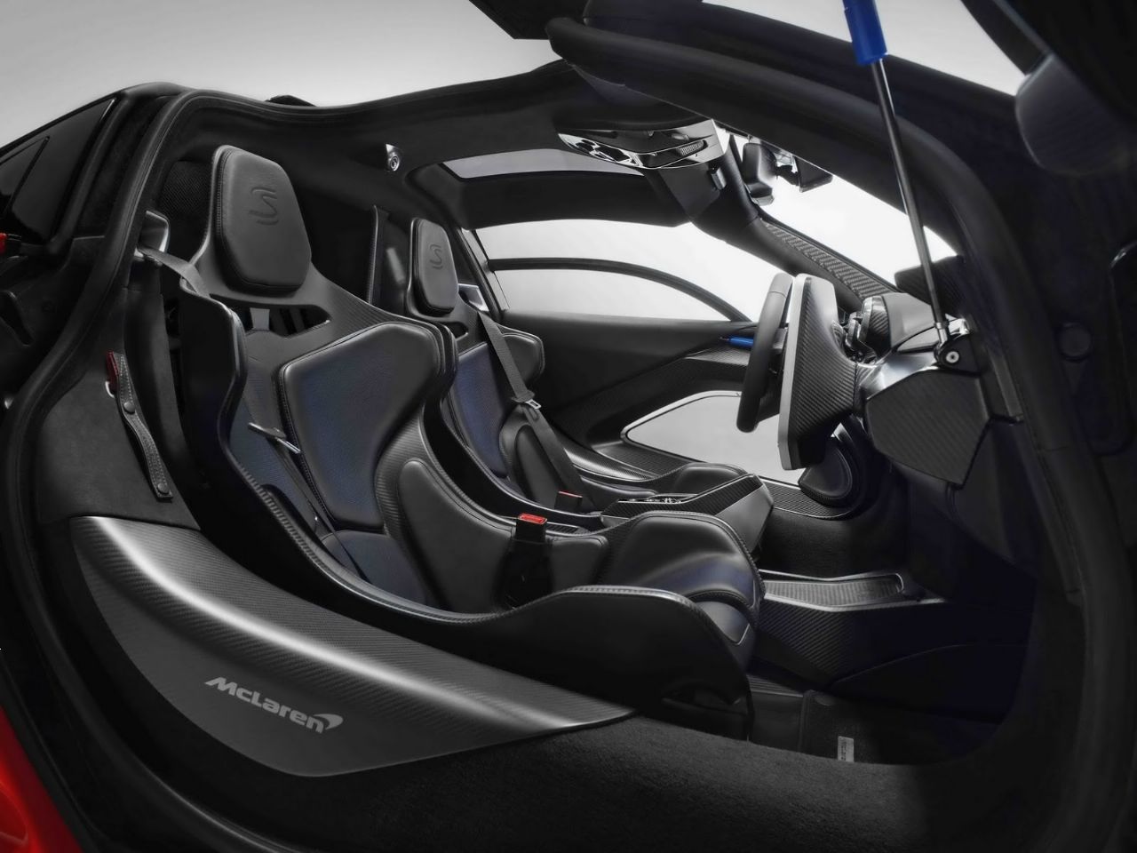 Najzmogljivejši serijski McLaren kot poklon veliki legendi 