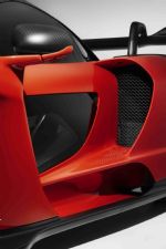 Najzmogljivejši serijski McLaren kot poklon veliki legendi  - fotografija 9