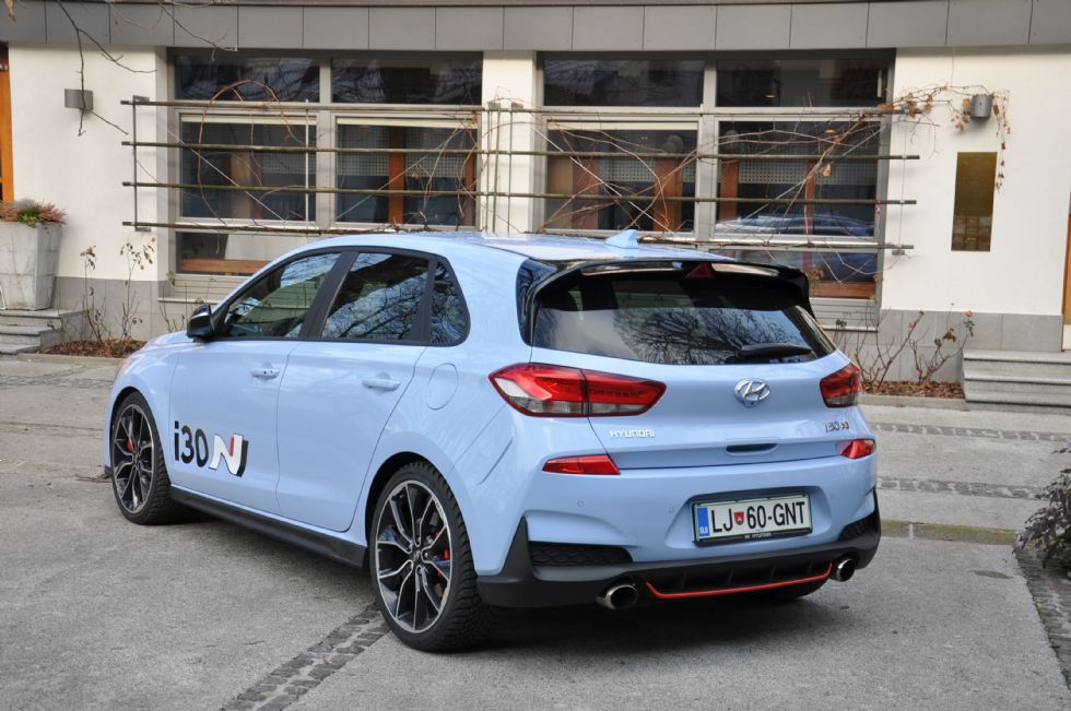 Kliči N za Nurburgring Kliči N za Nurburgring