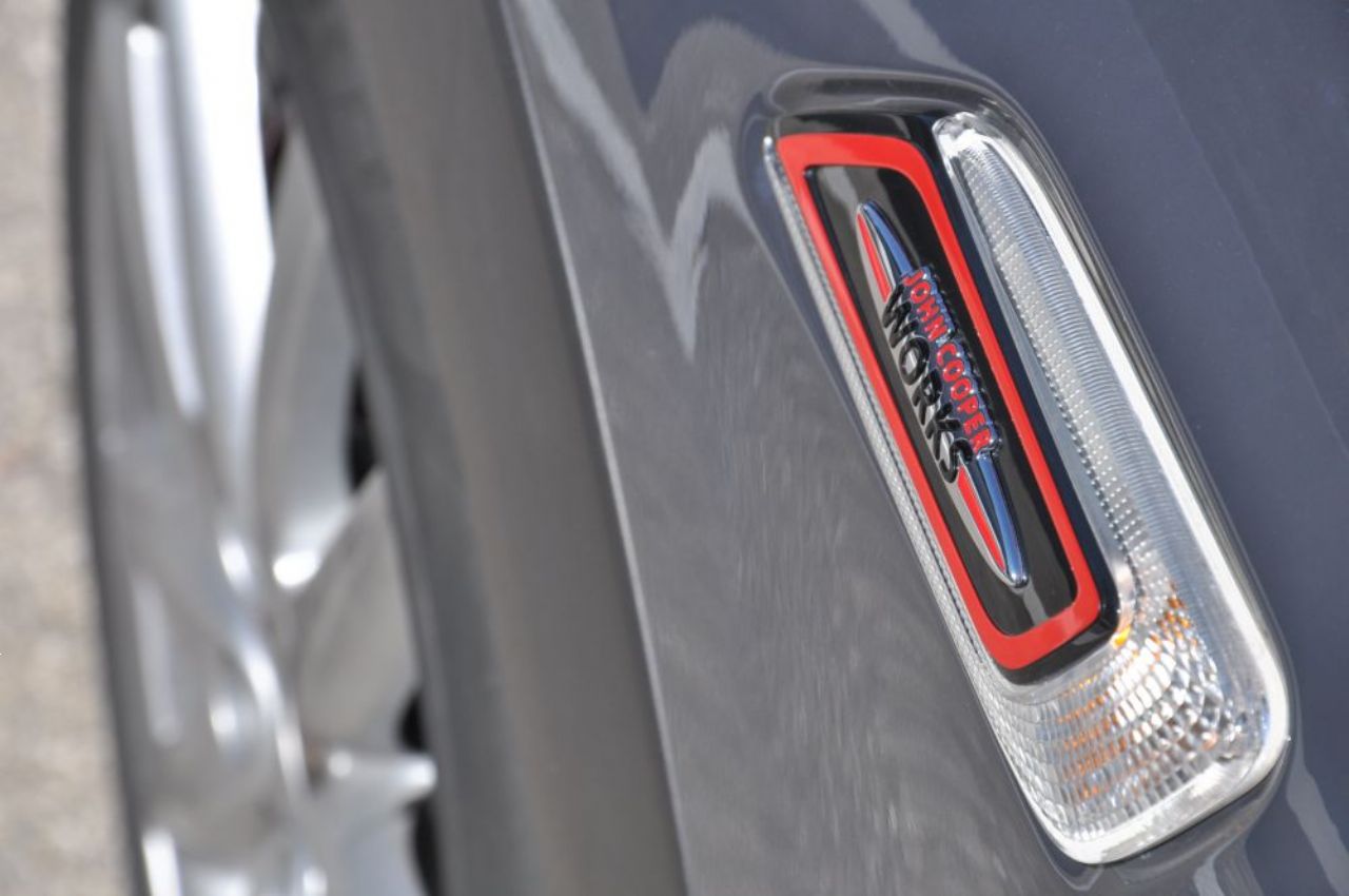Z Miniji John Cooper Works na stezi