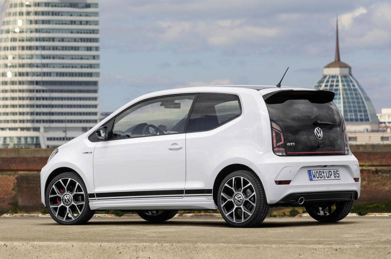Najmanjši GTi do 197 km/h