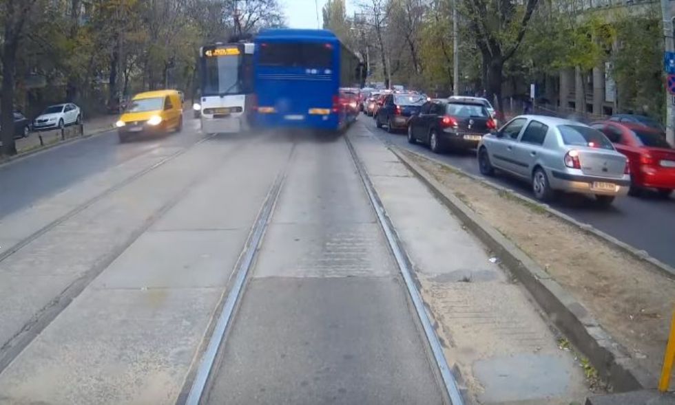 Romunski avtobusni Hitri in drzni