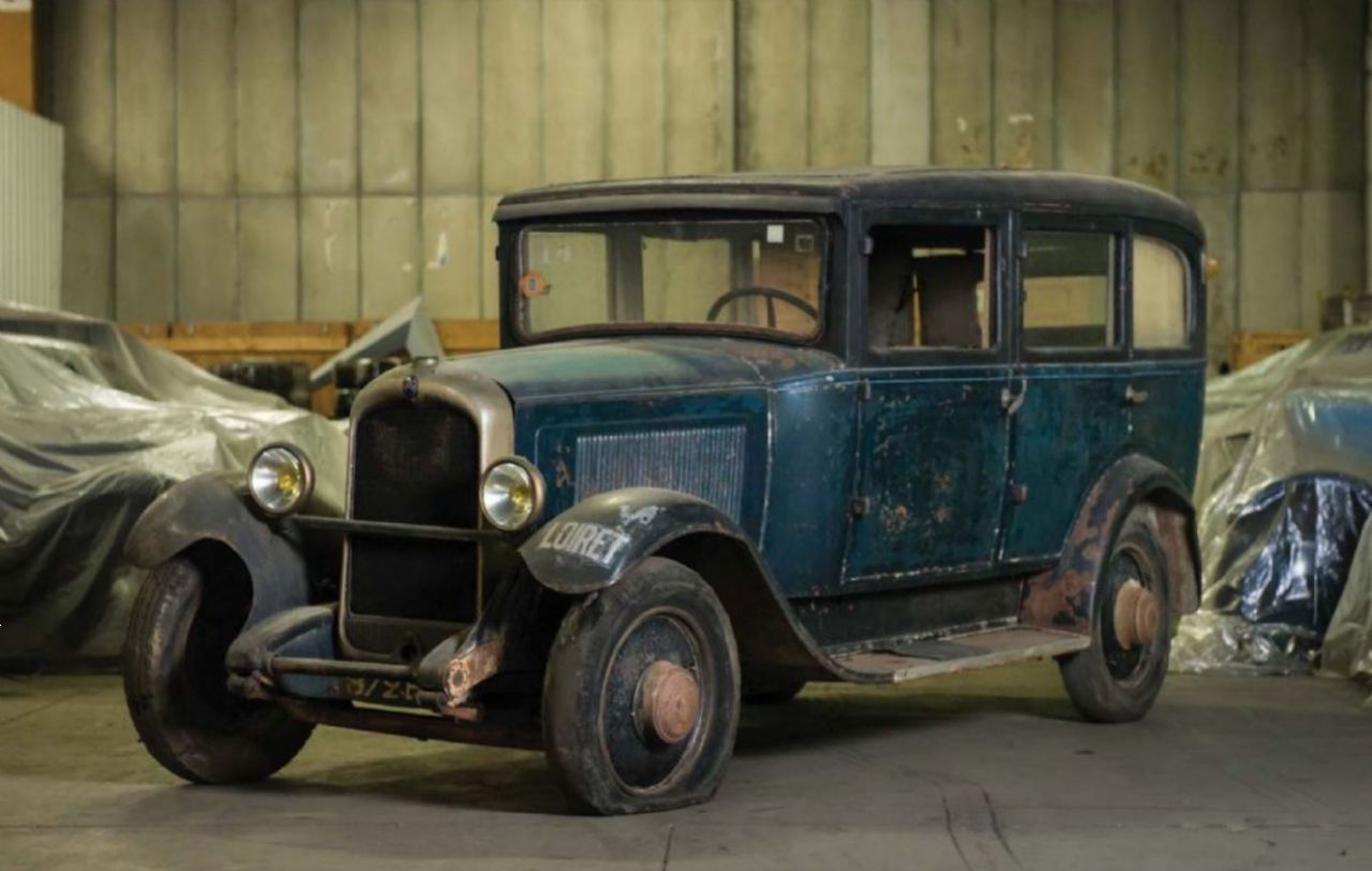 Del Citroenove zgodovine na dražbo