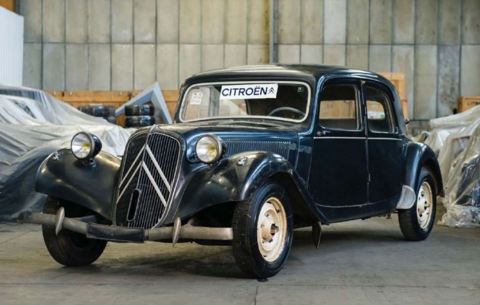 Del Citroenove zgodovine na dražbo