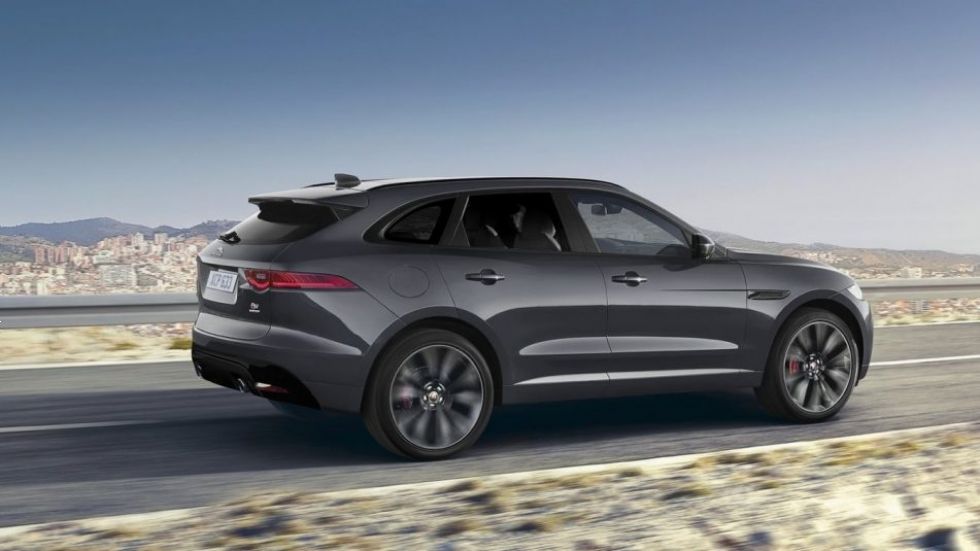 F-Pace SVR pokaže svoje sposobnosti