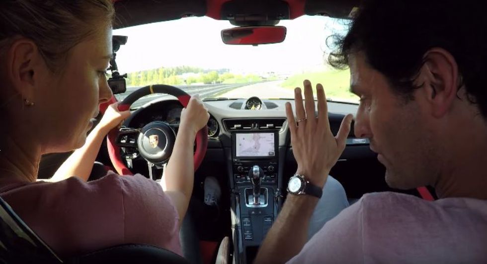 Ko nekdanji F1 dirkač deli napotke teniški igralki