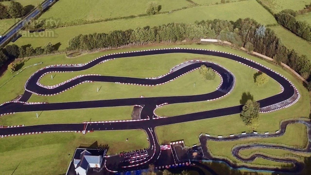 Sanjska hiša – bazen, savna, helidrom, kino in zasebna karting steza