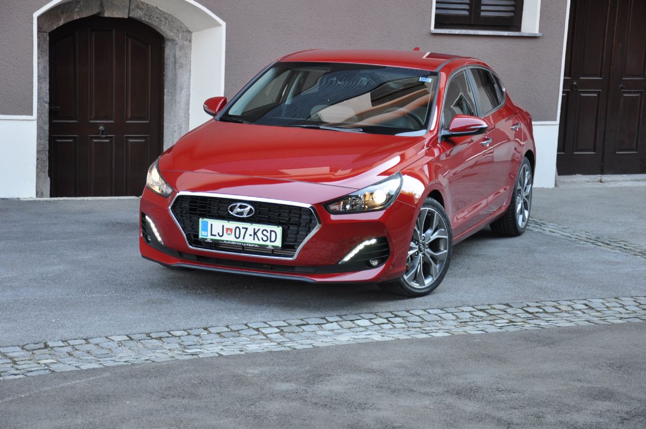 Petvratni kupe kot zadnji člen družine i30