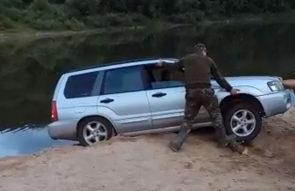 Ko nori Rusi skopajo Foresterja