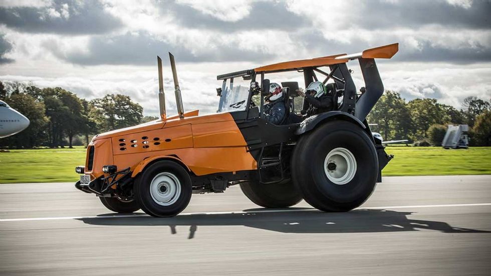 Najhitrejši traktor na svetu
