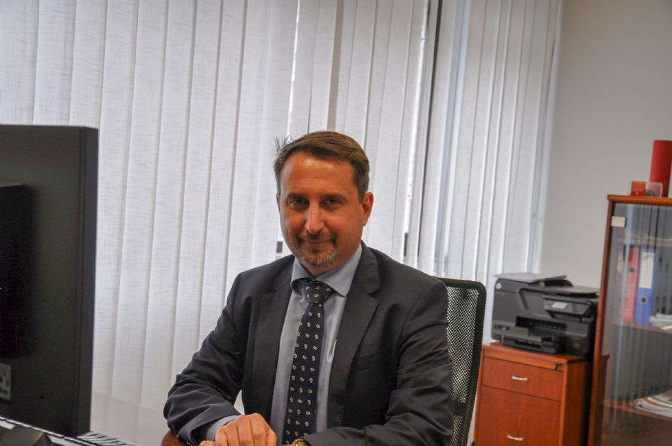 Vedno večjo težavo v prometu predstavljajo pametni telefoni