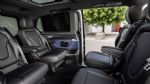 Prvi električni premium kombi - fotografija 11