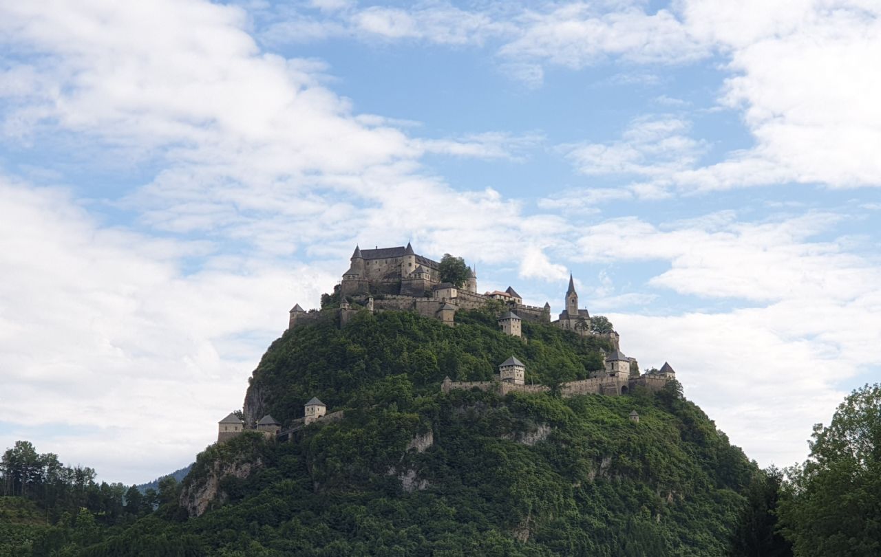Z mestnim terencem po sledeh slovenstva