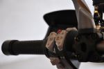 Je čistokrvni enduro z brutalnim nabojem moči  - fotografija 12