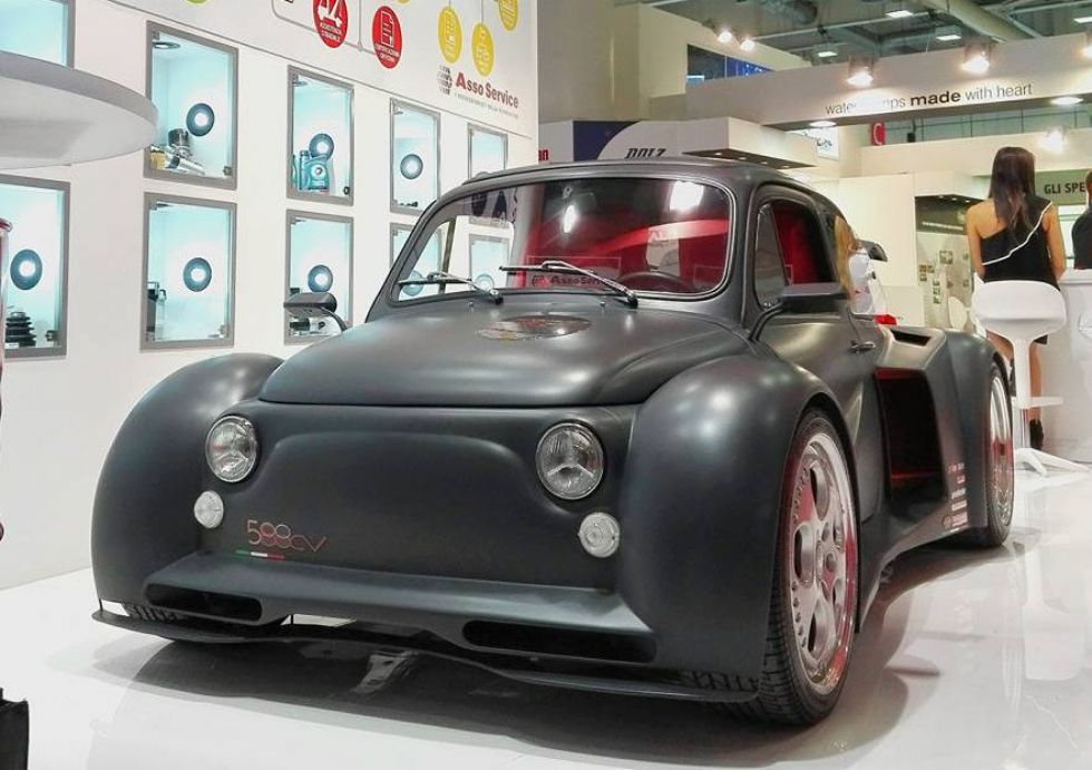Fiat 500 z Aventadorjevim V12