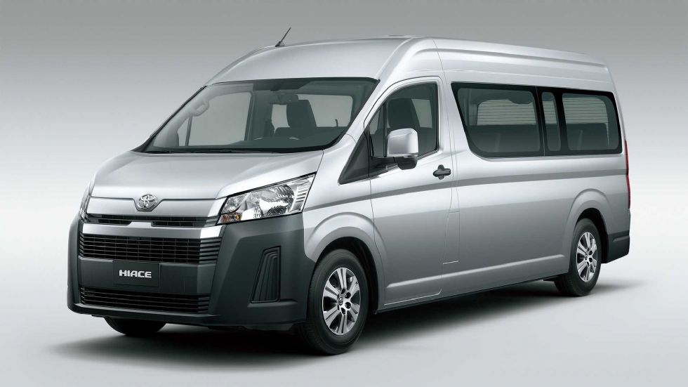 Japonski minibus s šestimi metri
