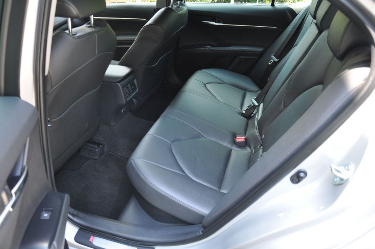 Camry po dolgem zatišju previdno vstopa na slovenski trg
