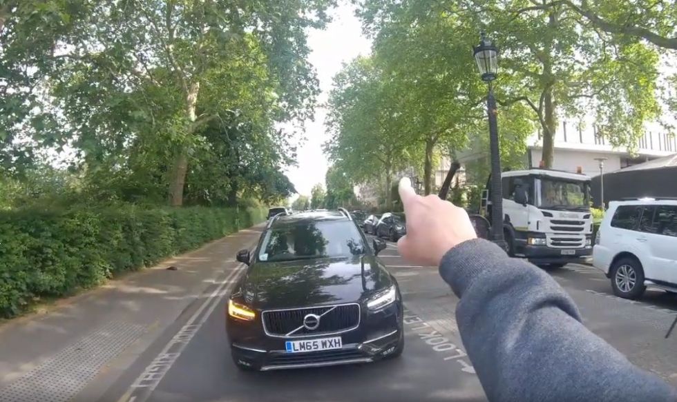 Ker je zdravnik, si lahko privošči prekršek