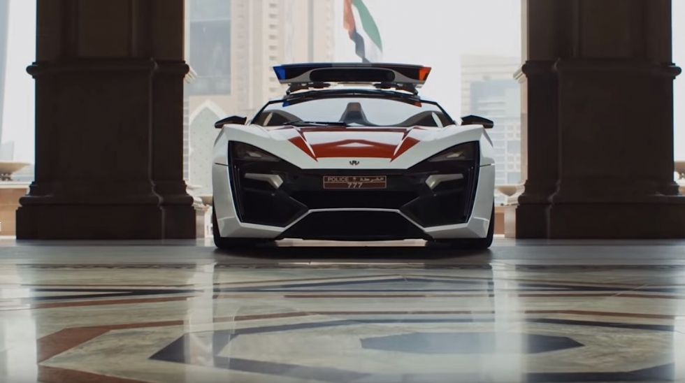 Nov superšportnik za policijo v Abu Dabiju