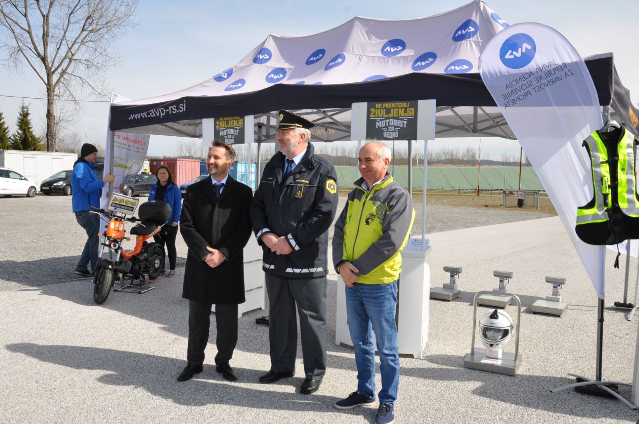 Bi preskusili tak motocikel?