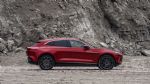 Aston Martinov SUV premore več kot 500 konjev - fotografija 1