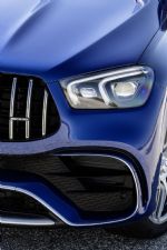 SUV, ki je vrgel rokavico v BMW X5 M - fotografija 24
