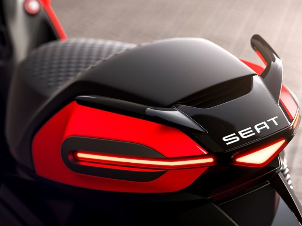Seat vstopa na trg e-skuterjev