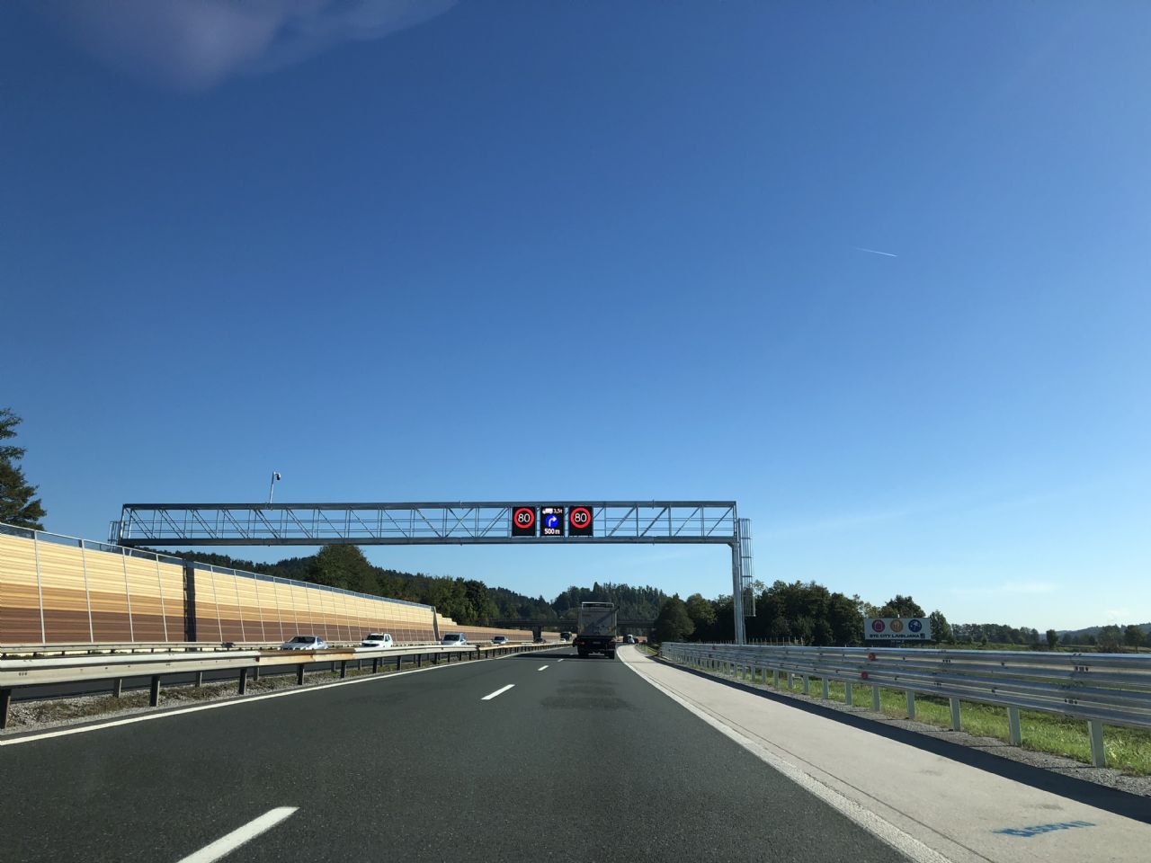 Na kaj so policisti pozorni pri kontroli tovornega prometa?