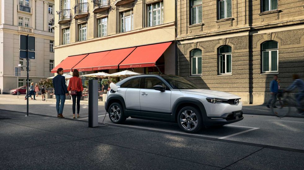 Mazdin prvi električar Mazdin prvi električar