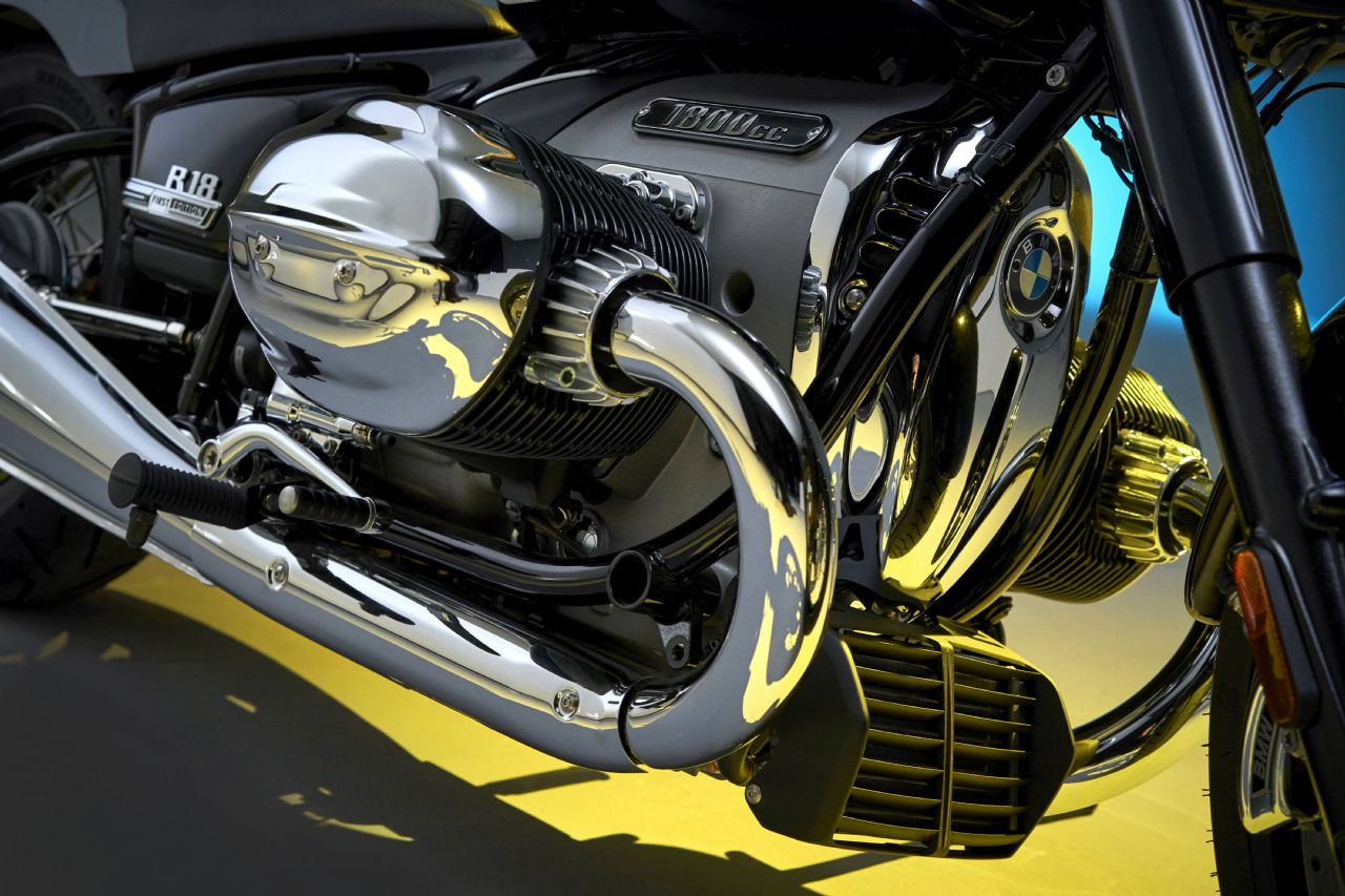 Kruzerski BMW R18 za nov krog kupcev