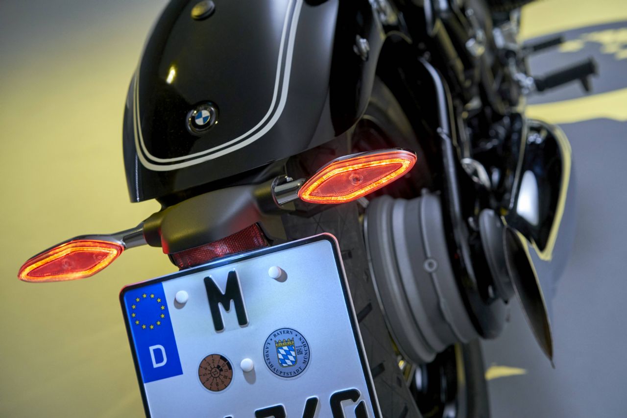 Kruzerski BMW R18 za nov krog kupcev