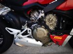 Izjemna cestna specialka z rešitvijo iz MotoGP dirkalnika - fotografija 15
