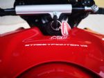 Izjemna cestna specialka z rešitvijo iz MotoGP dirkalnika - fotografija 17