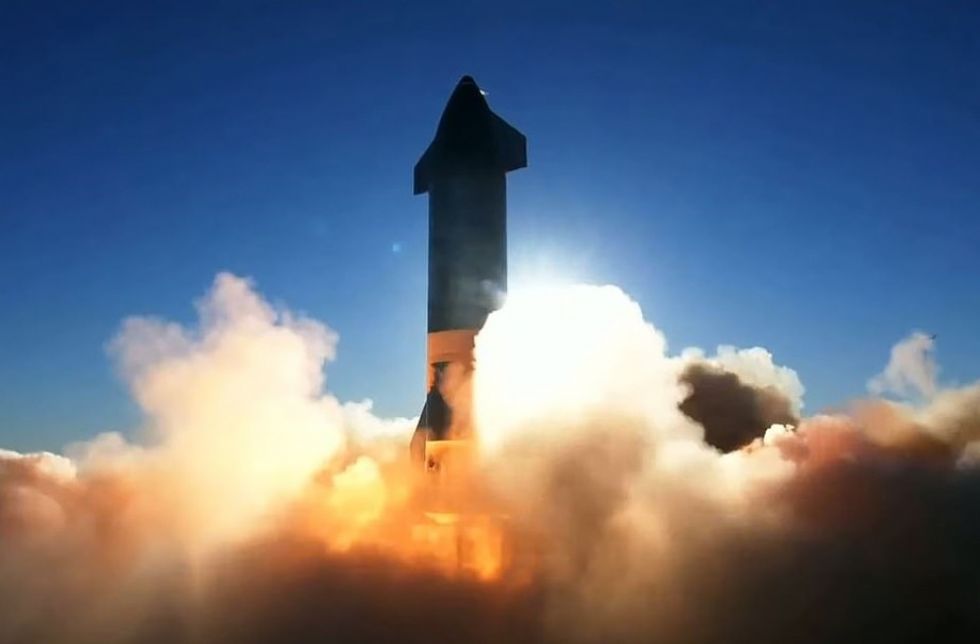 Nov veliki uspeh SpaceX kljub eksploziji
