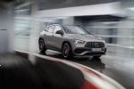 Najmanjši Mercedesov križanec s 388 konji - fotografija 5