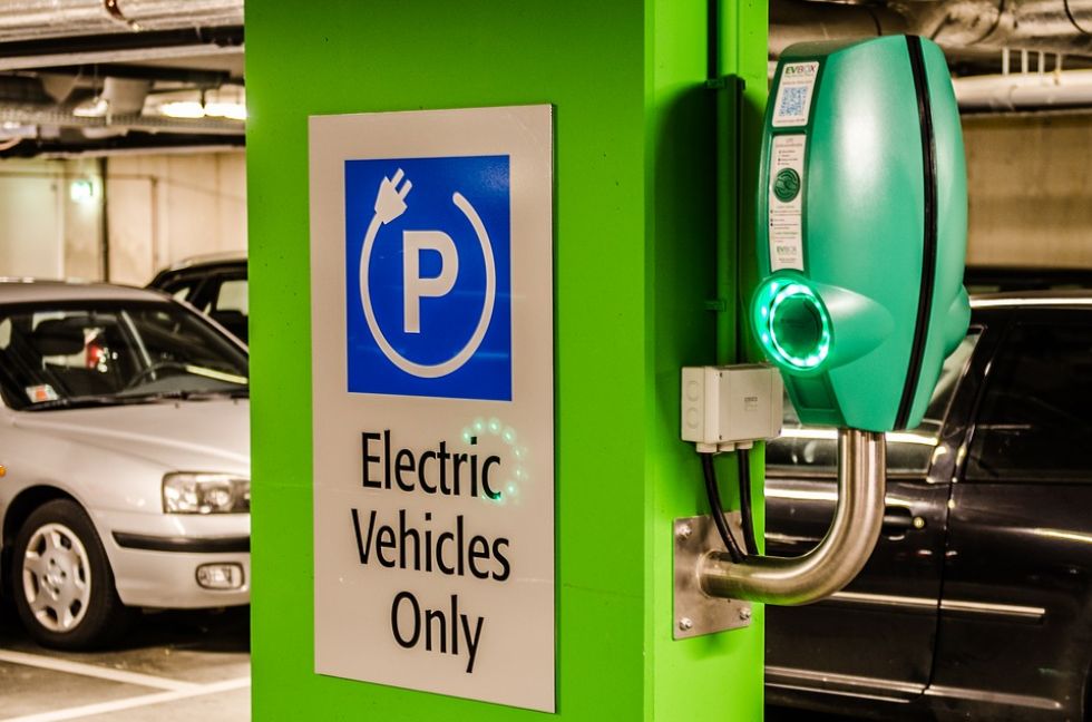 Nov električar registriran vsakih 7 minut