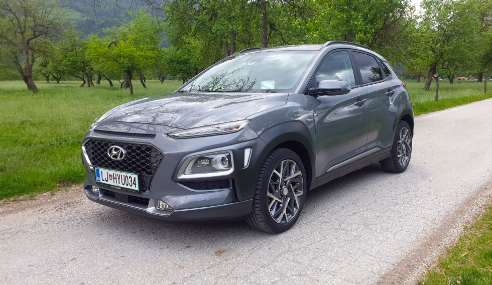 Kona s hibridnim pogonom za nekaj varčnosti