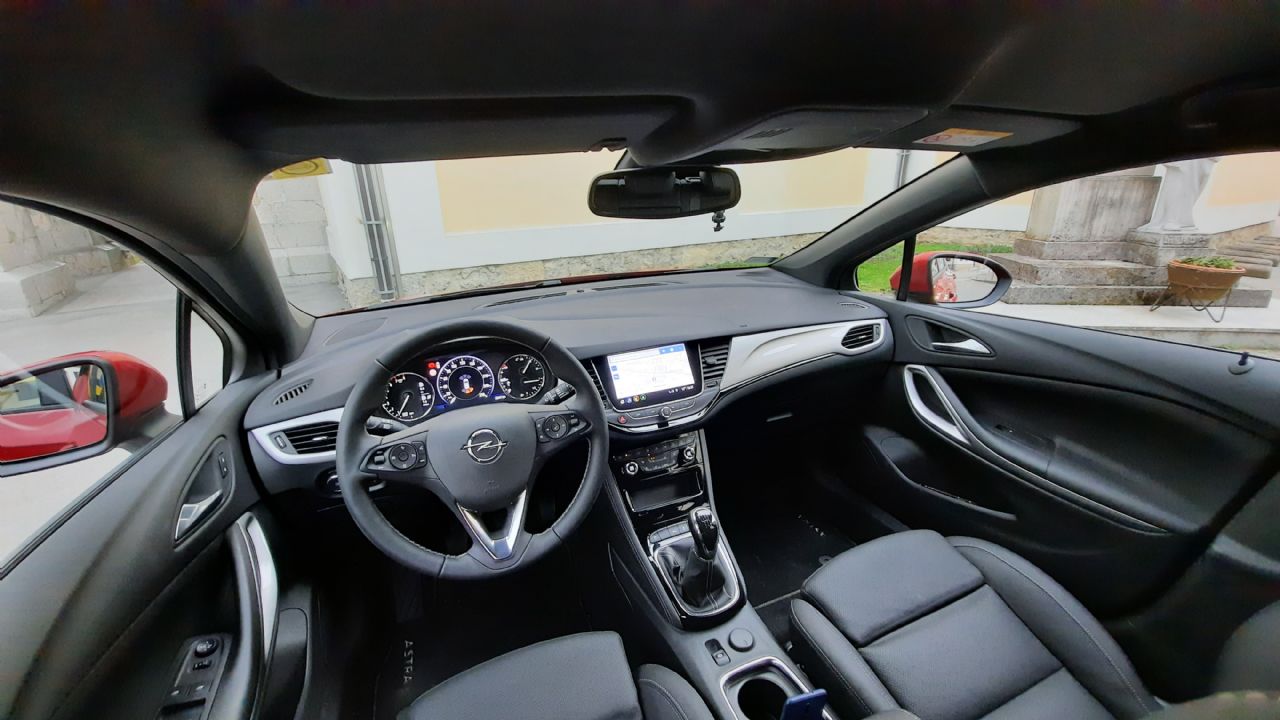 Zvezda stare šole z novim motorjem