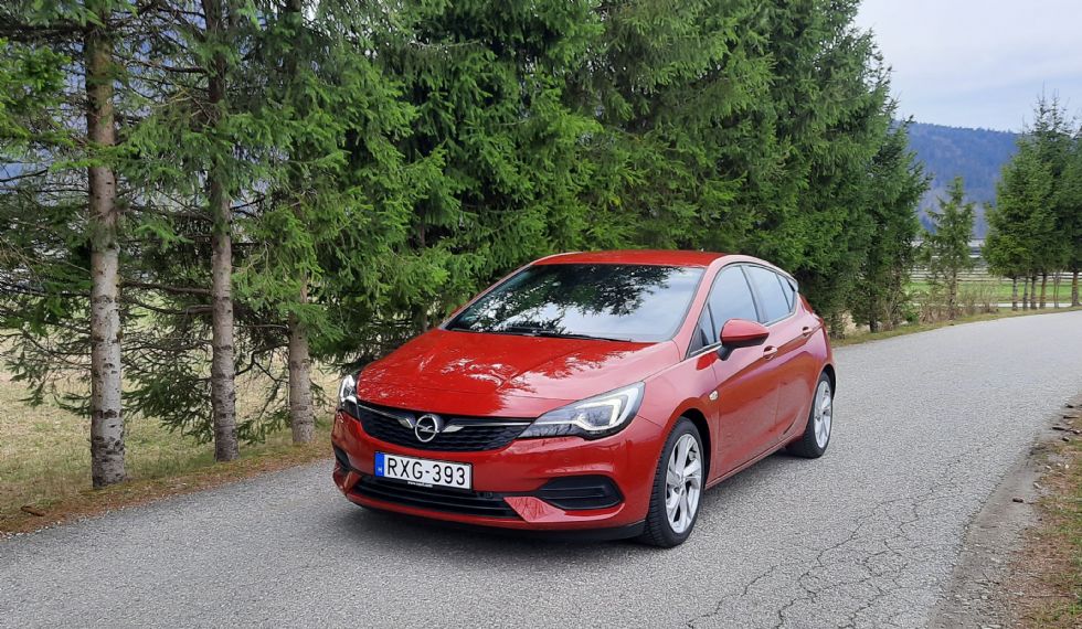 Zvezda stare šole z novim motorjem