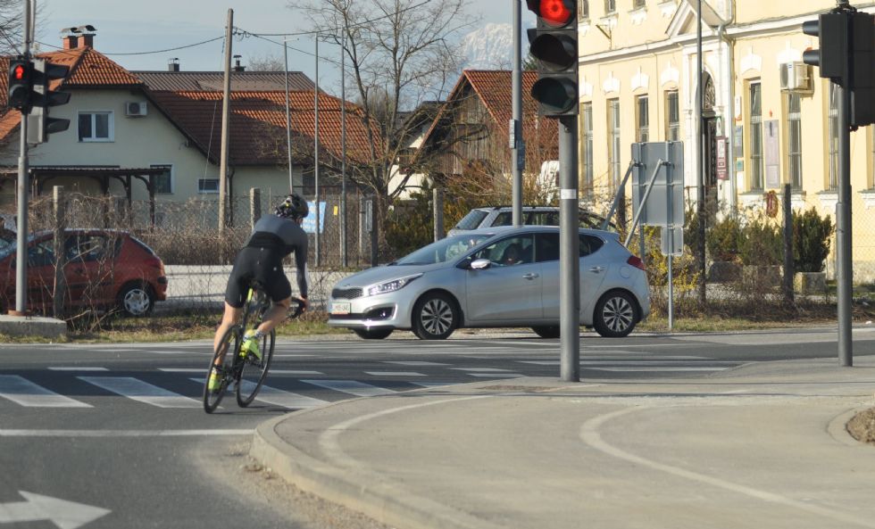 Kolesarji so zelo ranljivi, a pogosto tudi kršitelji