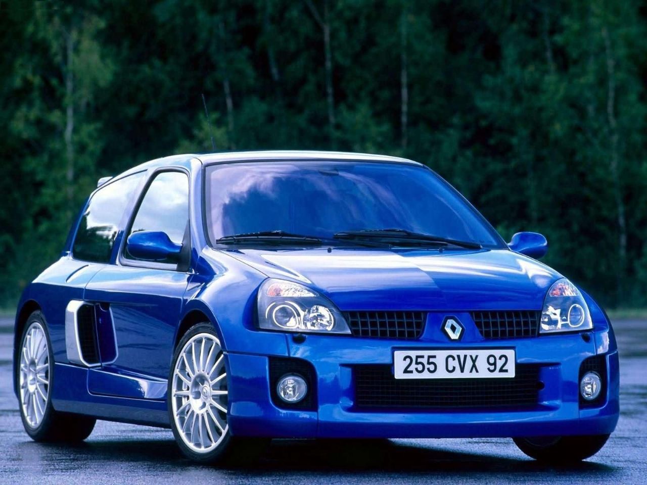 40 let Renaulta 5 Turbo 40 let Renaulta 5 Turbo