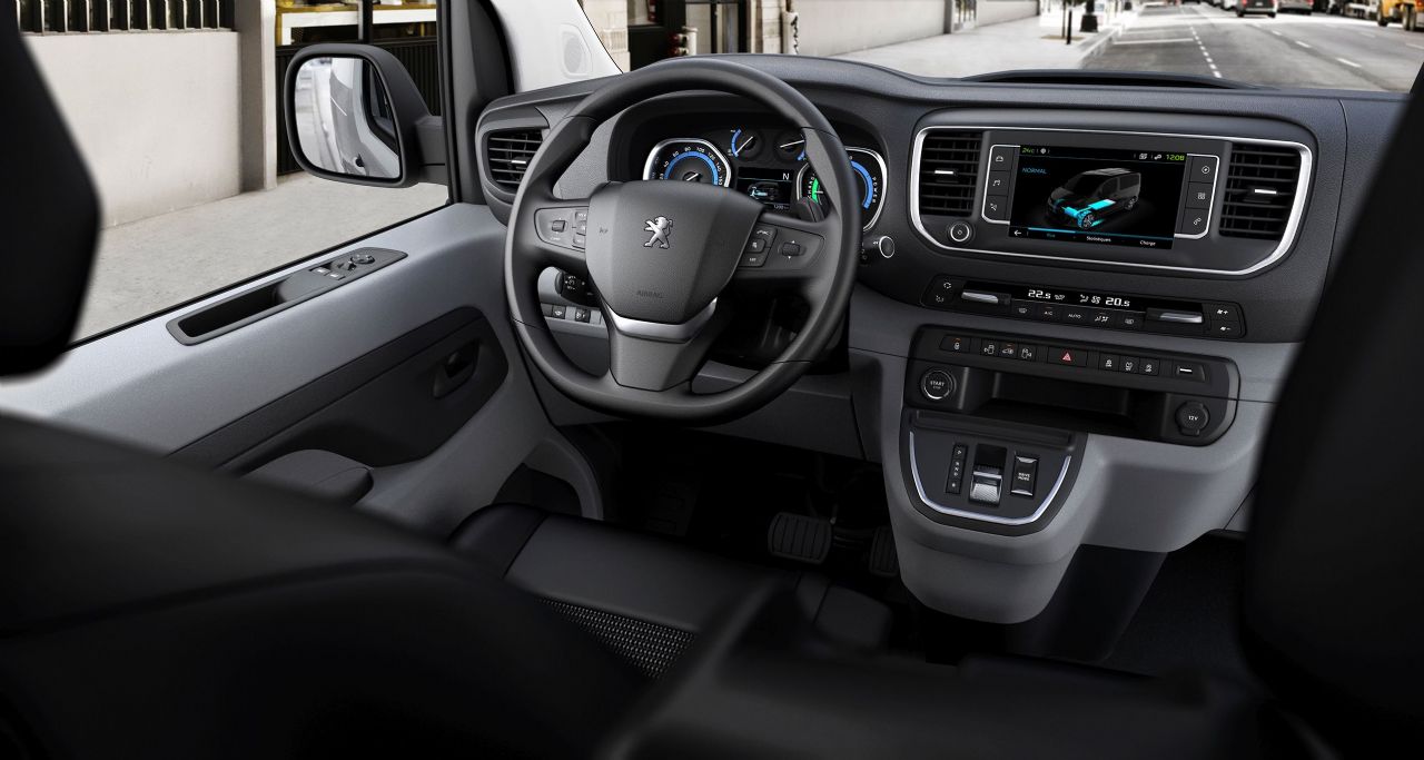 Po Oplovemu Vivaru-e zdaj v ponudbo prihaja še Peugeot e-Expert