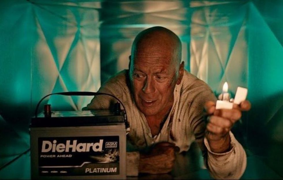Vrnil se je John McClane, tokrat promovira Die Hard baterije