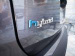 Na elektriko gre skoraj 50 km, doma pa se polni 7 ur - fotografija 9