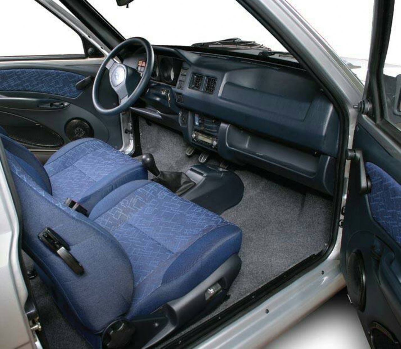 Zastava 103 na pol droga