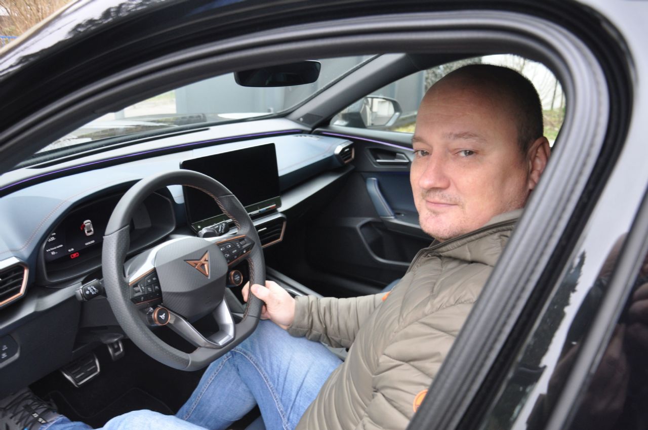 Cupra za izbrano, Seat za široko populacijo 