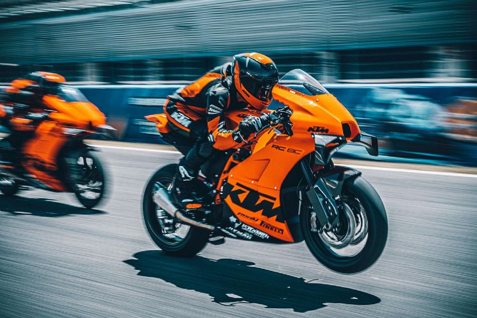 Novi RC 8C razprodan v petih minutah