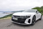 Audijev štirivratni kupe na Porschejevi osnovi - fotografija 1
