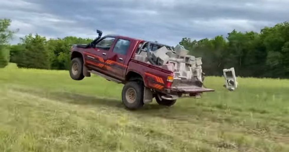Vzdržljivostni preskus starega Hiluxa