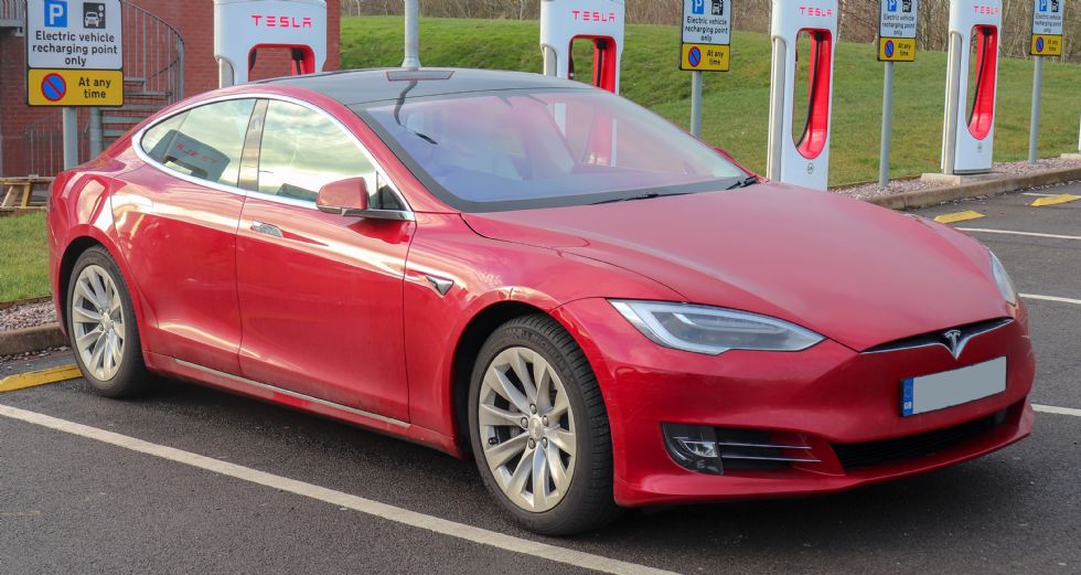 Tesla razkriva svojo pravo konkurenco